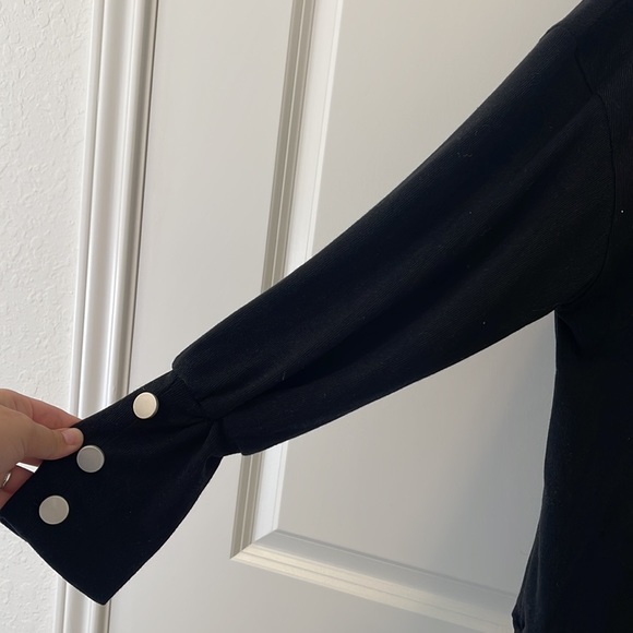 Black sweater - Picture 2 of 3